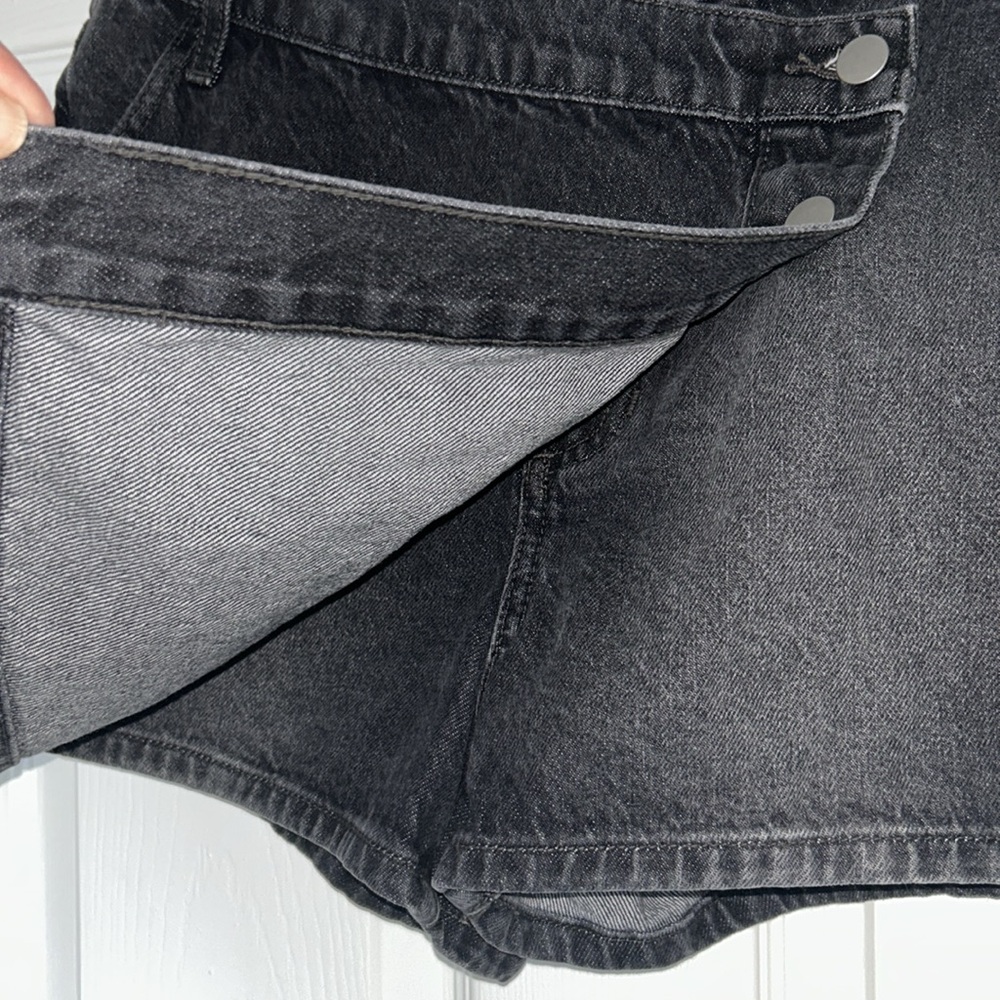 Altar'd State Black Denim Overlay Skort NWT - Picture 3 of 11
